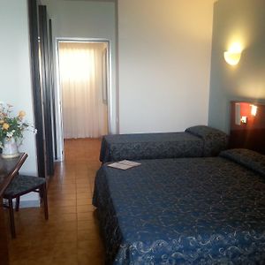 Dreibettzimmer